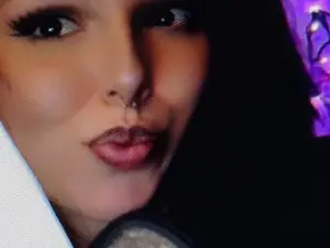 Myfreecams Free Porn Cam of ElaineJane