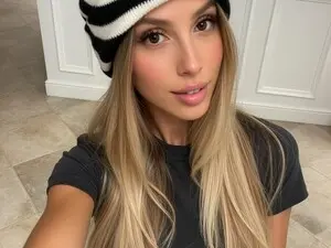 Myfreecams Watch Live Sex Cams of Deidi_sweet