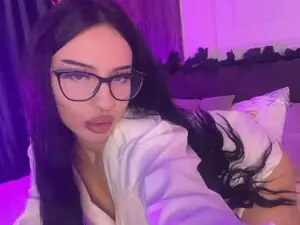 Myfreecams Best live sex cam show of RavenFoxxy