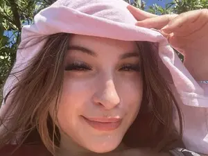 Myfreecams Adult Webcam of SarahRhyder