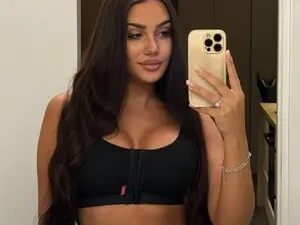 Myfreecams Adult Video Chat of NinaSolenne