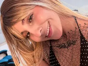 Myfreecams Nude Webcam of Little_lili19