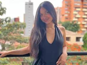 Myfreecams Free Porn Cam of Sara_cruz21