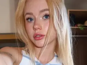 Myfreecams Sex Cam of AleksaLore