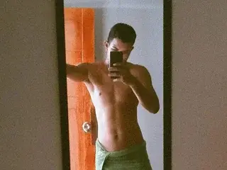 Streamate Sex Cam of MaikolTwimk