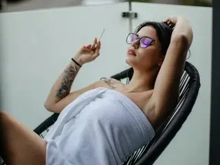 Streamate Live Sex Cam of AYSHAAH