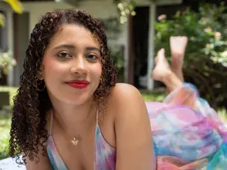 Streamate Watch Live Sex Cams of EmmyHarper