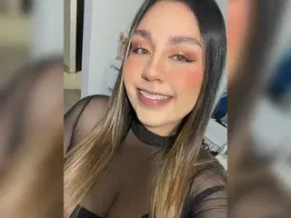 Streamate Sex Chat of AdelisseLorens