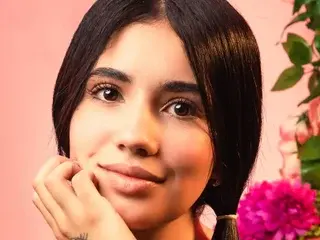 Streamate Adult Webcam of LucyEngel