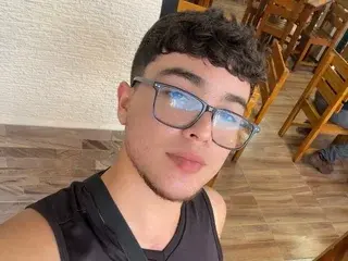 Streamate Watch Live Sex Cams of ThiagoMonaco