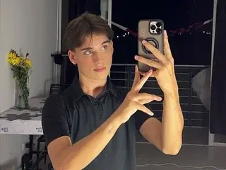 Streamate Watch Live Sex Cams of jackson_millers