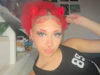 Streamate Private Sex Chat of TinyJayla