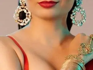 Streamate Sex Cam of RosyCurvy