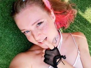 Streamate Nude Webcam of AmeliaCutie69