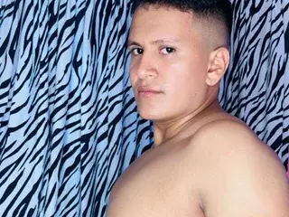 Streamate Nude Webcam of Joseph_bigcock
