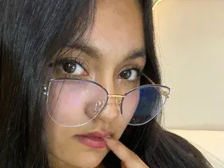 Streamate Free Porn Cam of naughtyrose_vc