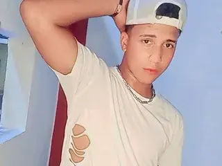 Streamate Private Sex Chat of Santiago_scar