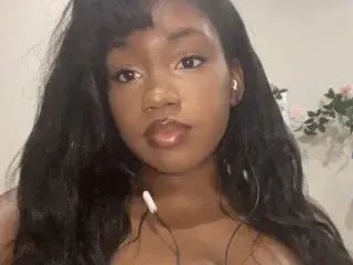 Streamate Sex Chat of LucentBunnyy