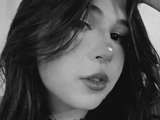 Streamate Adult Webcams of YuriStars