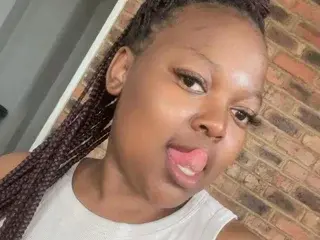 Streamate Sex Chat of Seductiveboobsxx