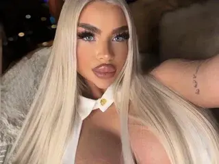 Streamate Live Sex Cam of ChrystalCade