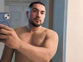 Streamate Live Sex Cam of MAIKPEIN