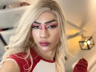 Streamate Live Sex Cam of Megan_Redfire