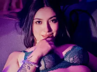 Streamate Free Live Porn of Lucy_Stong