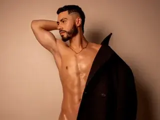 Streamate Live Porn of Cameros_Pierce