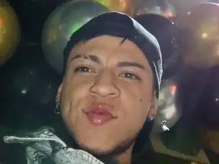 Streamate Free Porn Cam of ZackFalcon