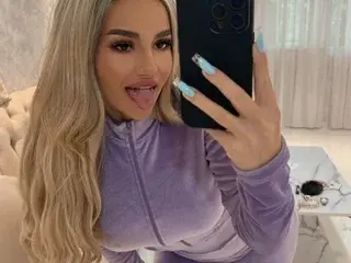 Streamate Private Sex Chat of SpoilM3Mor33