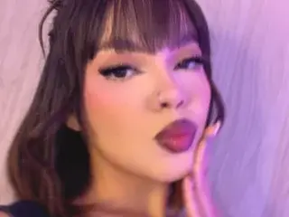 Streamate Best live sex cam show of Emily_Klumm