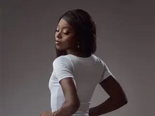 Streamate Watch Live Sex Cams of GiselleLeinz