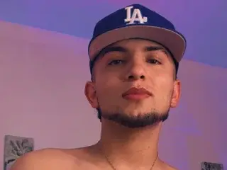 Streamate Live Porn of NickieJacob