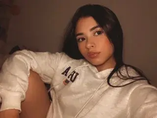 Streamate Private Sex Chat of BrissleyLancaster