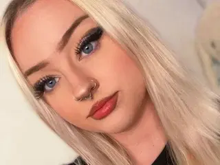 Streamate Live Sex Cam of ChloeLevine