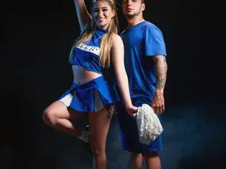 Streamate Sex Chat of ScarlettAndClark