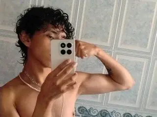 Streamate Live Porn of kairoxx