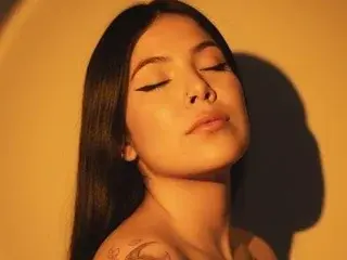 Streamate Nude Webcam of AilynRed