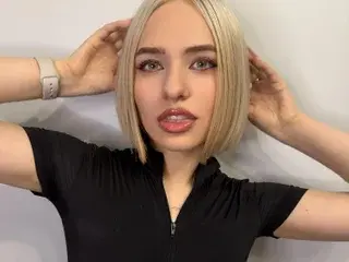 Streamate Live Sex of LizaBreeze