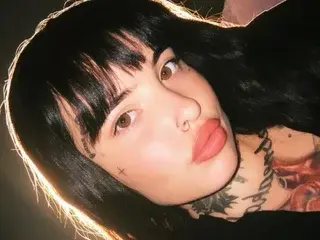 Streamate Live Sex of HoneyDripsOnYou