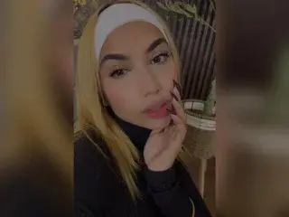 Streamate Best live sex cam show of AnnieAdaams