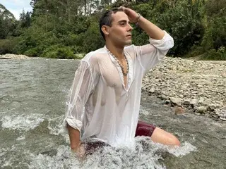 Streamate Sex Cam of AlexGomez