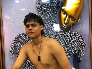 Streamate Sex Cam of DamianFrostt