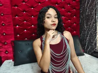 Streamate Nude Webcam of Isabella_Ramirezz
