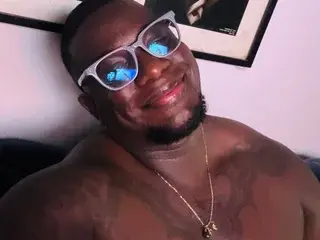 Streamate Adult Webcam of MuscularJohn
