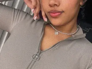 Streamate Adult Webcams of SkyLoren