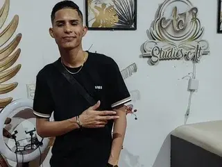 Streamate Adult Webcams of Damian_lion