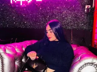 Streamate Sex Chat of EmilyQueenCol