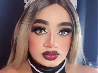 Streamate Sex Cam of LunaSofiaSmith